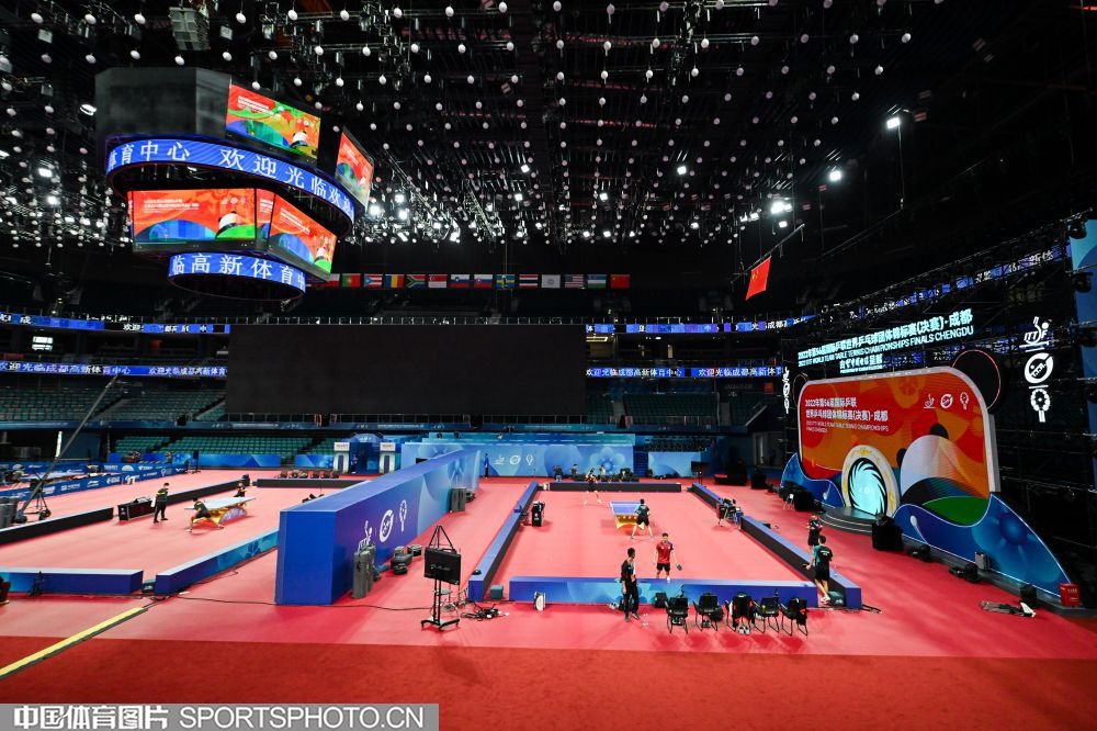 手真硬啊！孙铭徽加长三分&压哨远投两连击